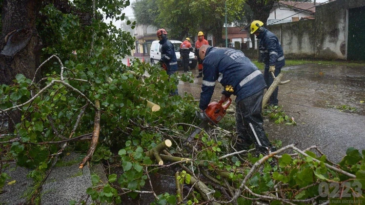 El ciclón subtropical se retira de Mar del Plata pero queda el viento: habrá ráfagas de 70 km/h