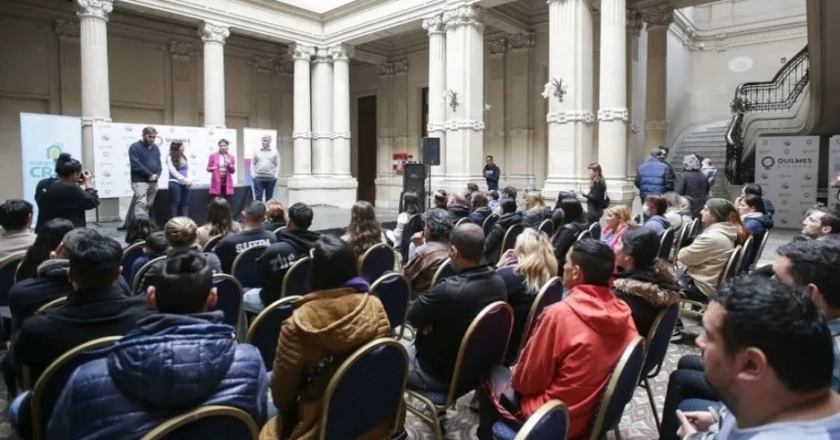 Entrega de créditos para viviendas en Quilmes