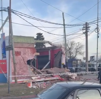 Se derrumbó una panchería a metros de Diversión Bailable en Quilmes Oeste