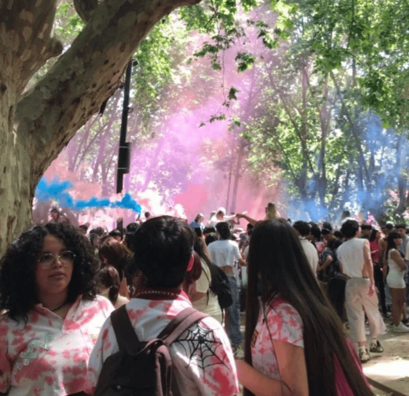 Cientos de estudiantes festejaron pasar a último año de la secundaria