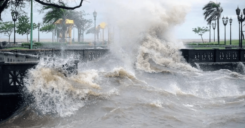 Advierten por una crecida en el Río de la Plata con picos superiores a 3 metros de altura