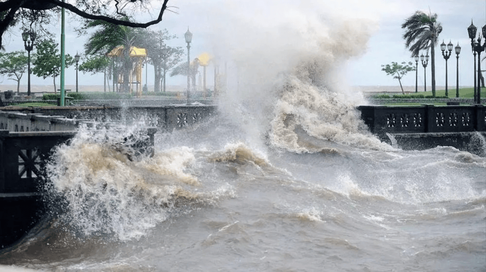 Advierten por una crecida en el Río de la Plata con picos superiores a 3 metros de altura