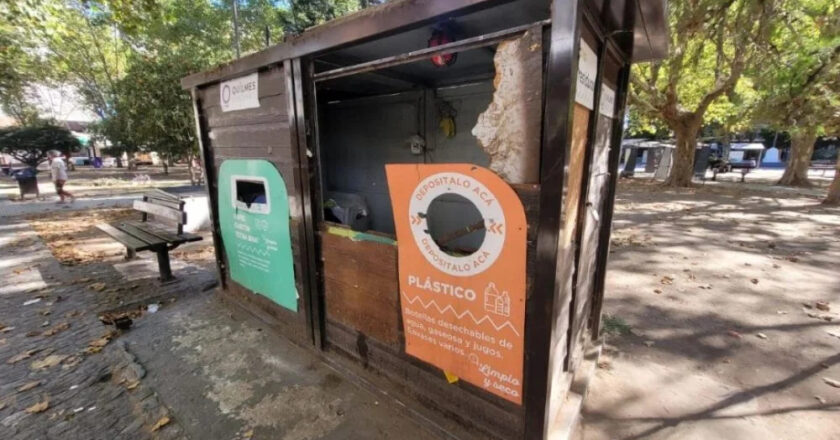 Vandalizaron el Ecopunto de la Plaza San Martín