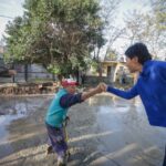 Mayra Mendoza recorrió la obra de pavimentación de 12 cuadras en un barrio de Quilmes Oeste