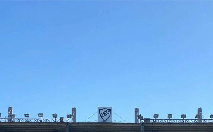 Confusa presencia de Aldo Duscher en el entrenamiento del QAC