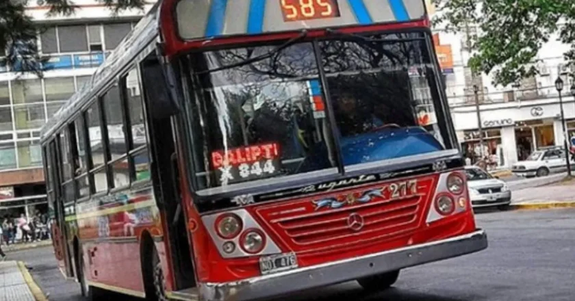 Violento ataque a un colectivero en Solano terminó con recorridos suspendidos