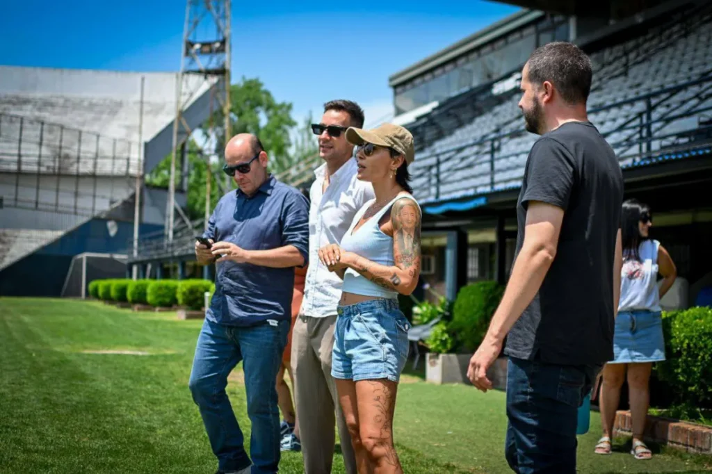 Avanza la modernización del Estadio Centenario: Apoyo municipal para nuevas luminarias LED