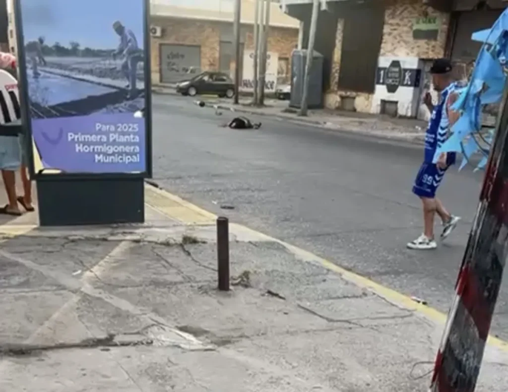 Tragedia en Quilmes Oeste: un motociclista murió tras impactar contra una soga