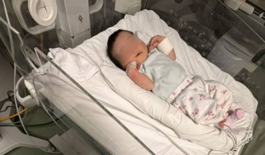 Esclarecen el caso de la beba hallada en la estación de Ezpeleta y descartan abandono